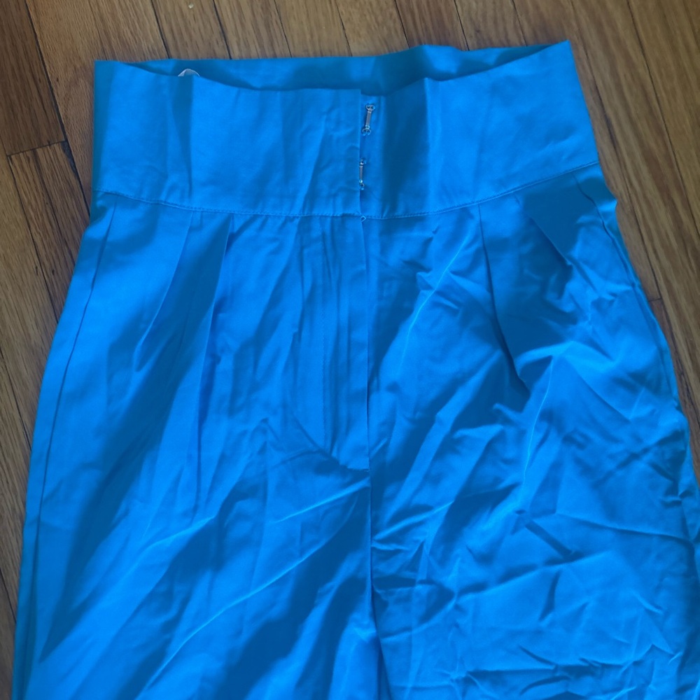 Chic Women's Wide Leg Pants in Vibrant Blue